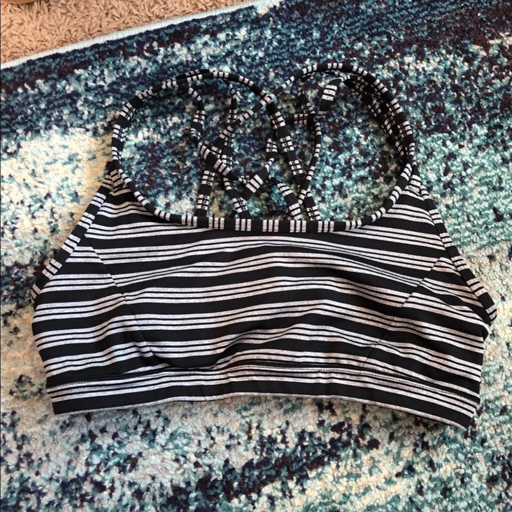 Sports bra